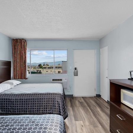 Holiday Lodge Wenatchee Esterno foto